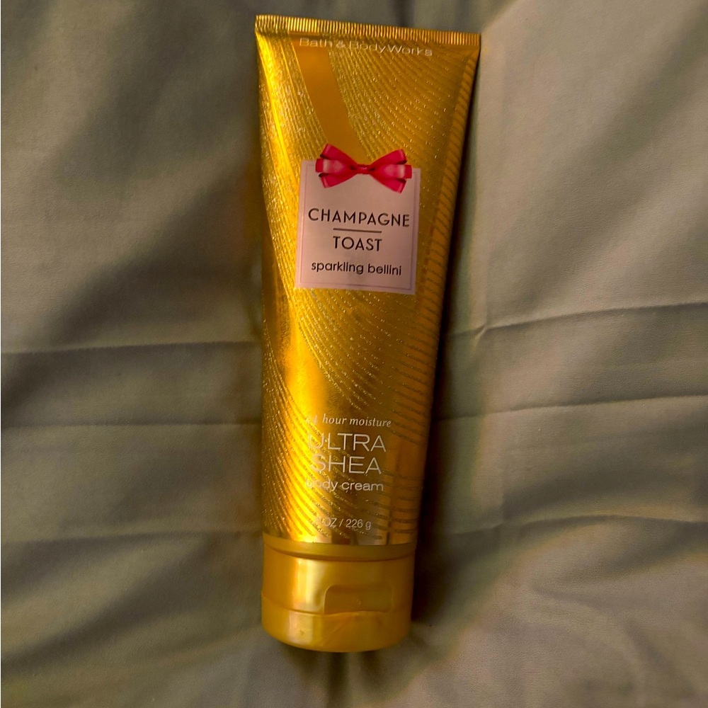 Bath & Body Works Champagne Toast sparkling bellini shea butter moisturizer NEW